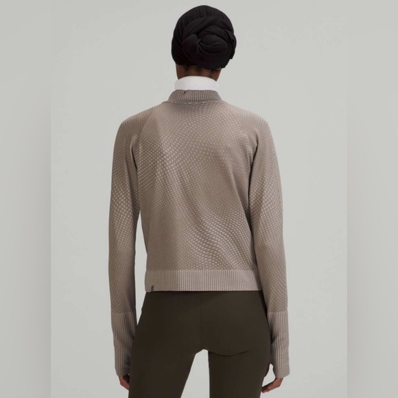 Lululemon Rest Less Cropped Half-Zip (size 8) - Picture 4 of 8